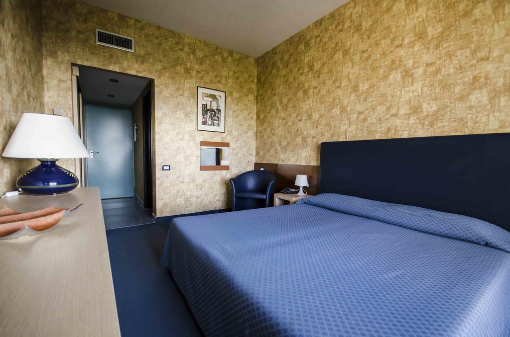 Grand Hotel Helios Tarquinia Kültér fotó