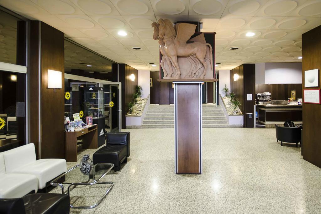 Grand Hotel Helios Tarquinia Kültér fotó