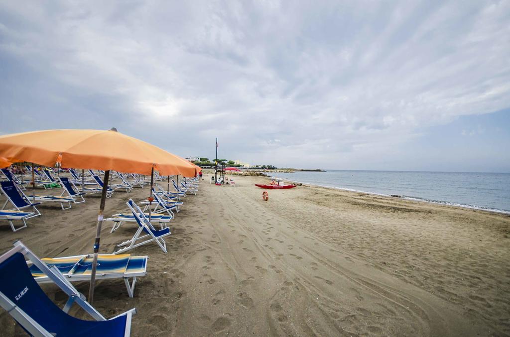 Grand Hotel Helios Tarquinia Kültér fotó