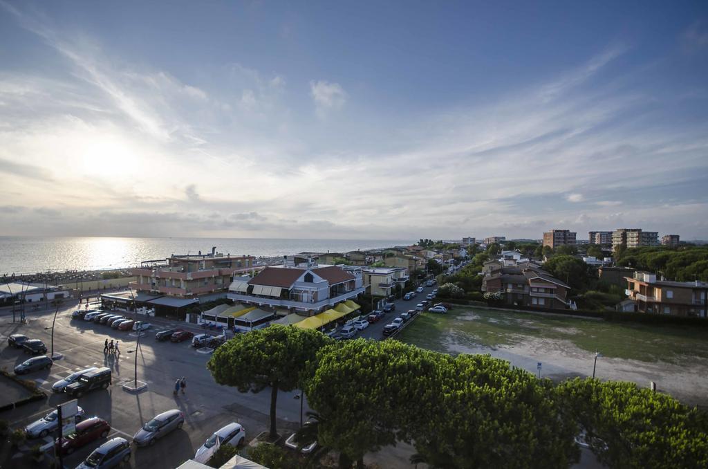 Grand Hotel Helios Tarquinia Kültér fotó