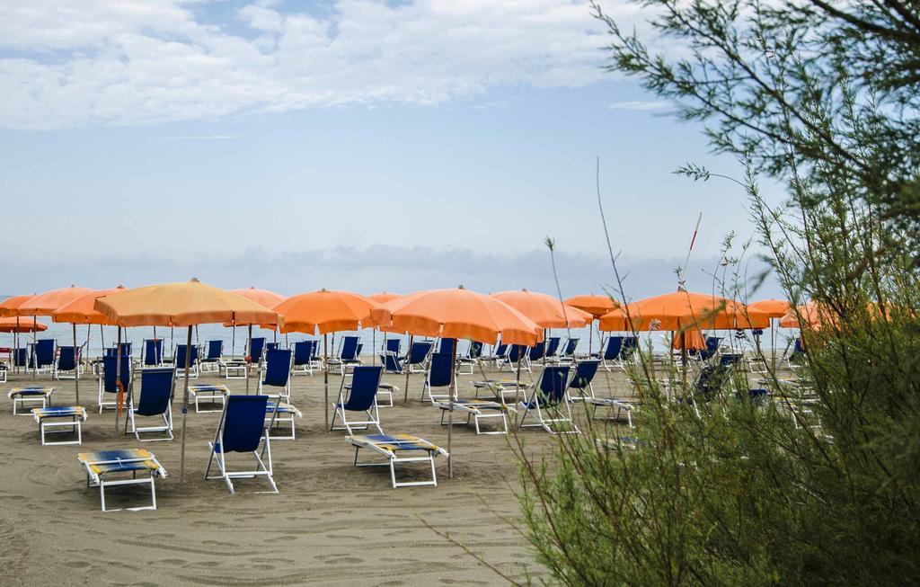 Grand Hotel Helios Tarquinia Kültér fotó