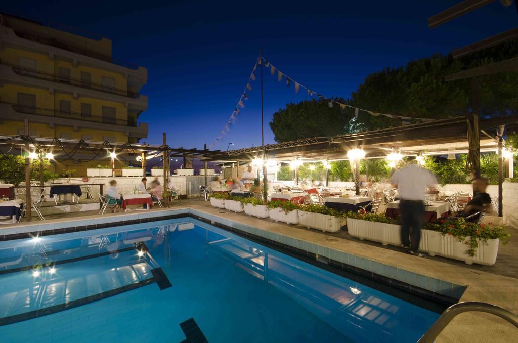 Grand Hotel Helios Tarquinia Kültér fotó